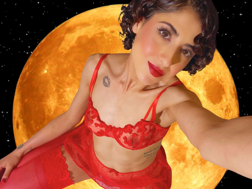 Moon Mysti Picture
